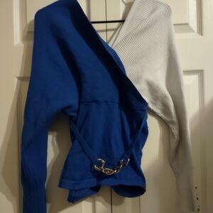 Chic Off-the-Shoulder Blue and White Sweater